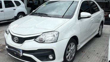 TOYOTA ETIOS 1.5 XLS 6MT 4 PUERTAS-2018